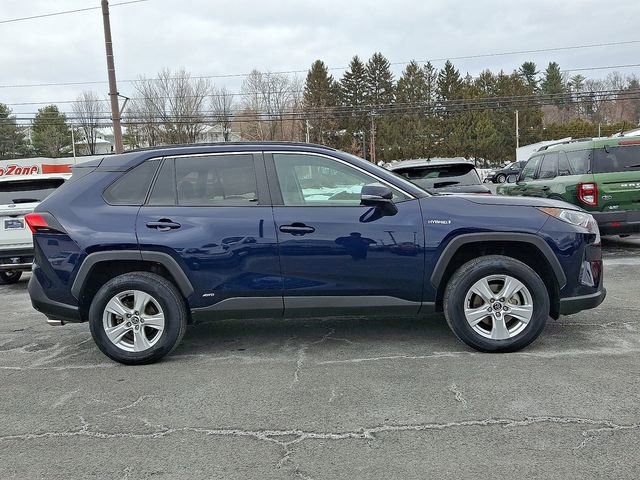 Used 2021 Toyota RAV4 XLE w/ Convenience Package image 5