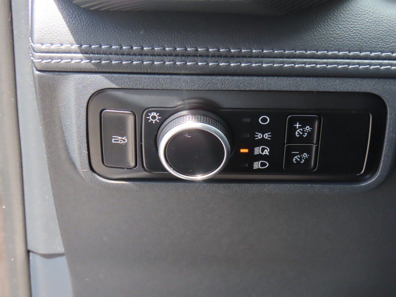 Certified 2024 Ford Mustang Premium RWD image 21