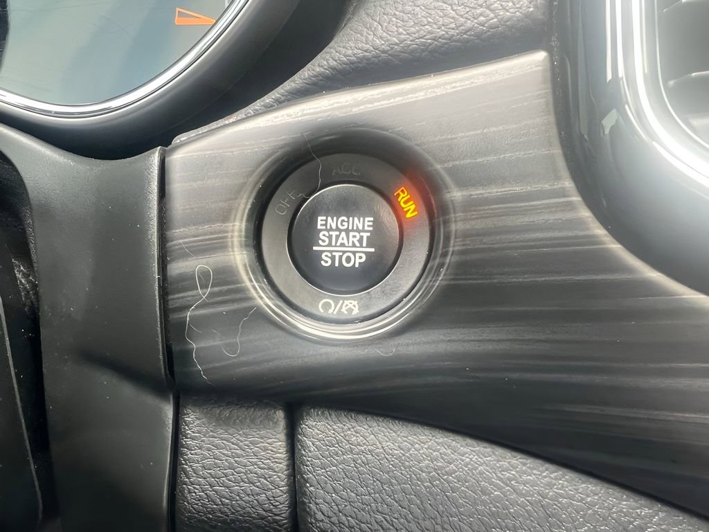 Used 2020 Jeep Grand Cherokee Altitude AWD/4WD image 26