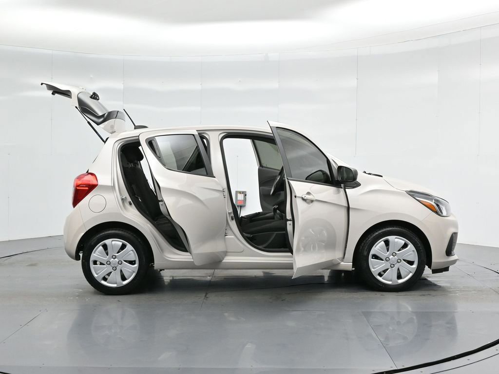 Used 2018 Chevrolet Spark LS image 33