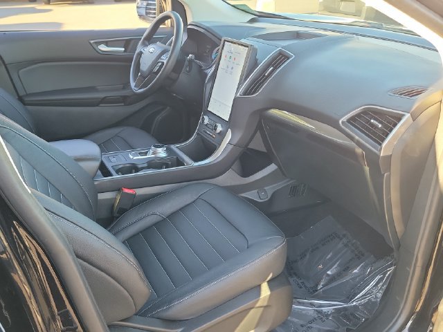 Certified 2024 Ford Edge SE w/ Black Appearance Package AWD/4WD image 18