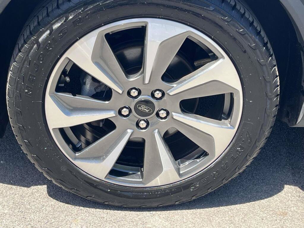 Certified 2024 Ford Escape Platinum AWD/4WD image 15