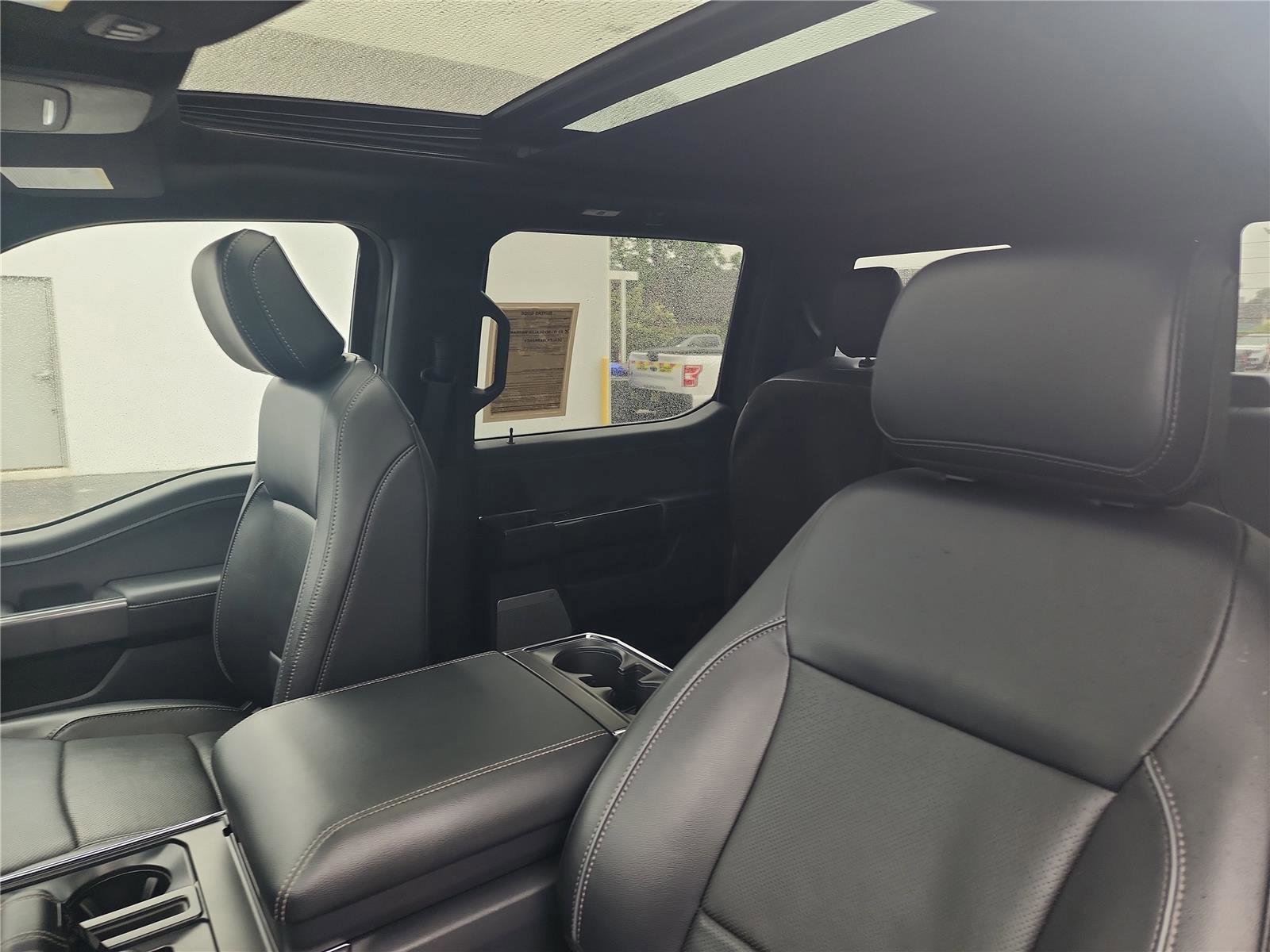 Certified 2022 Ford F150 Lariat w/ Equipment Group 502A High image 16