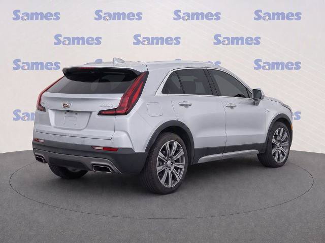 Used 2022 Cadillac XT4 Premium Luxury w/ Enhanced Visibility Package FWD image 3