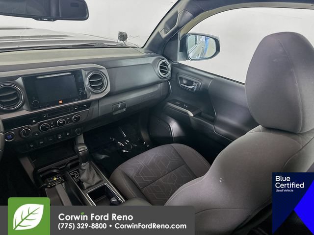 Used 2017 Toyota Tacoma TRD Sport AWD/4WD image 27