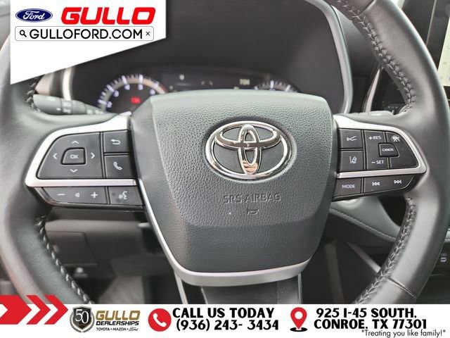 Used 2024 Toyota Highlander XLE AWD/4WD image 23
