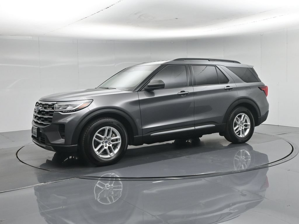 Certified 2025 Ford Explorer Active RWD image 31