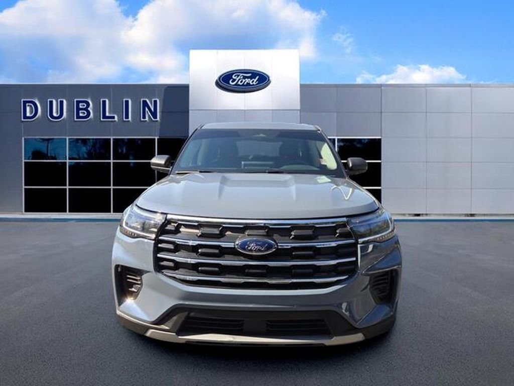 Certified 2026 Ford Explorer Active RWD image 2