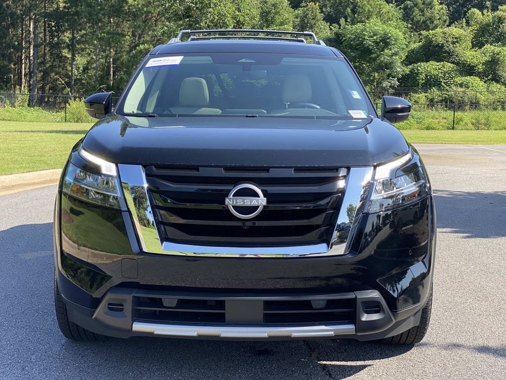 Used 2023 Nissan Pathfinder SL w/ SL Premium Package FWD image 11
