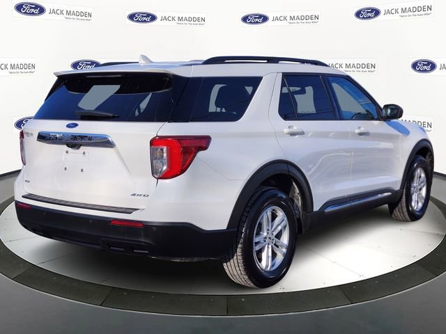 Certified 2022 Ford Explorer XLT image 4