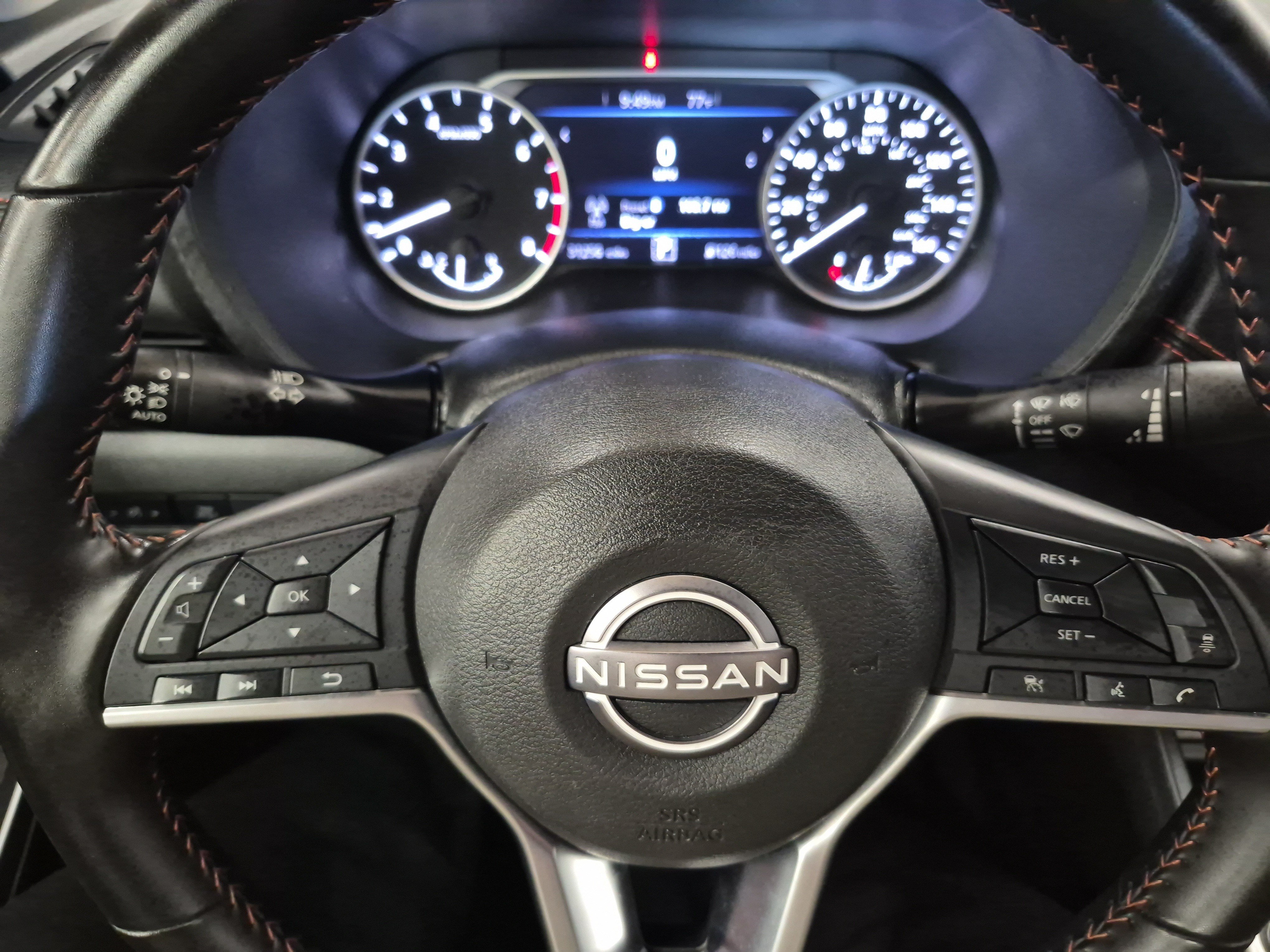 Used 2025 Nissan Sentra SR FWD image 25