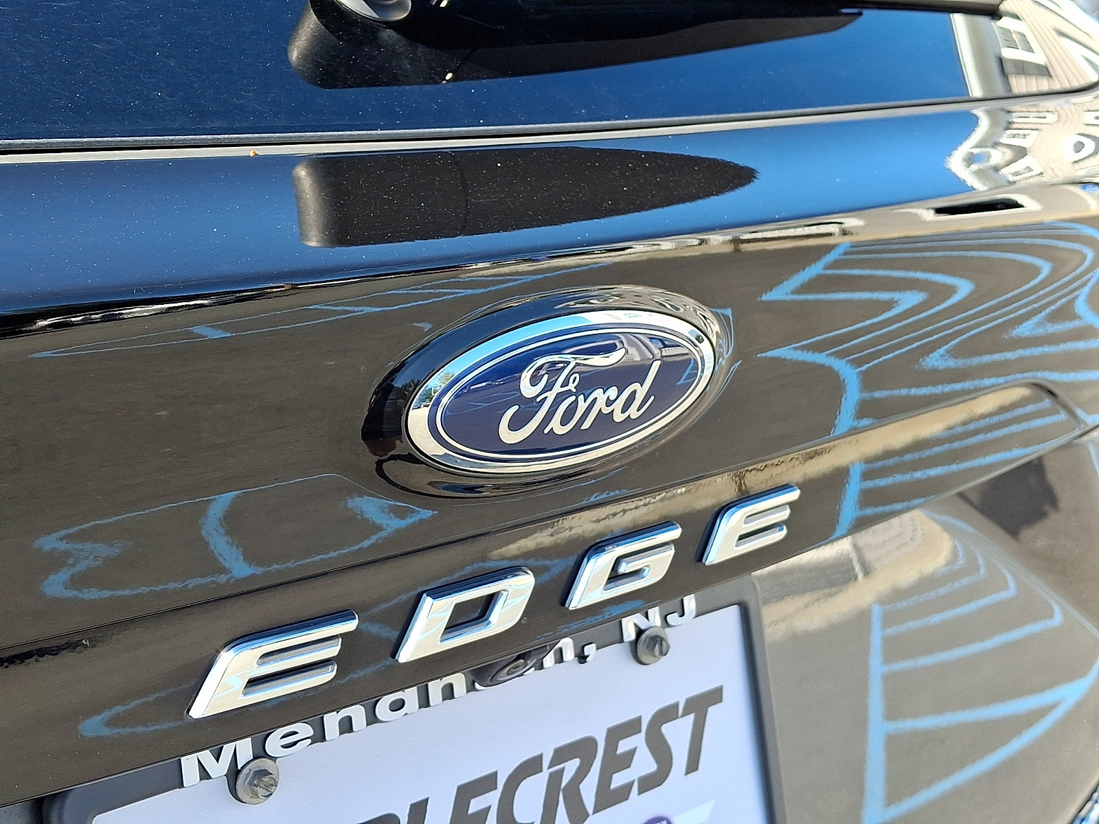 Certified 2022 Ford Edge Titanium AWD/4WD image 32