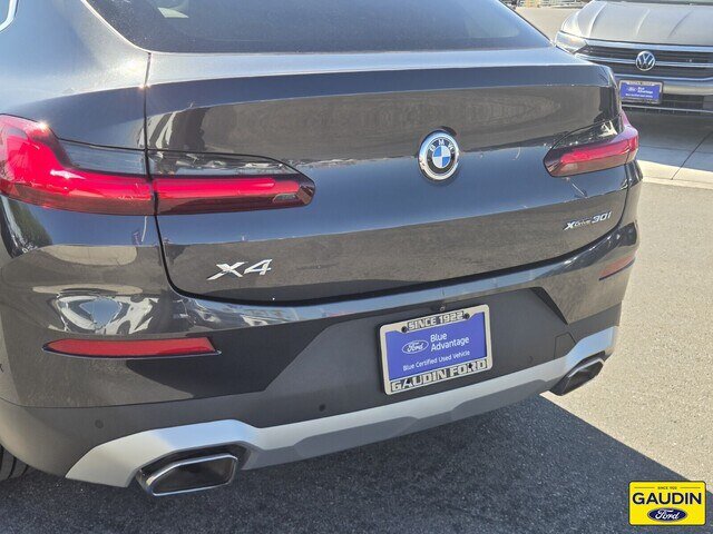 Used 2023 BMW X4 xDrive30i w/ Parking Assistance Package AWD/4WD image 6