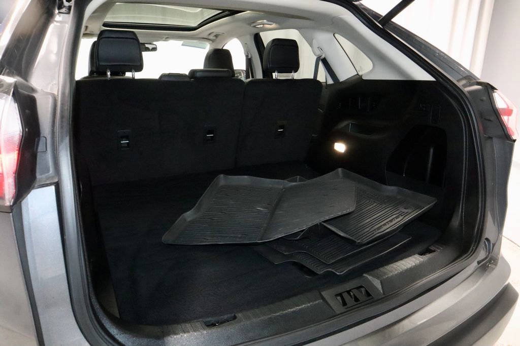 Certified 2024 Ford Edge SEL w/ Convenience Package AWD/4WD image 14