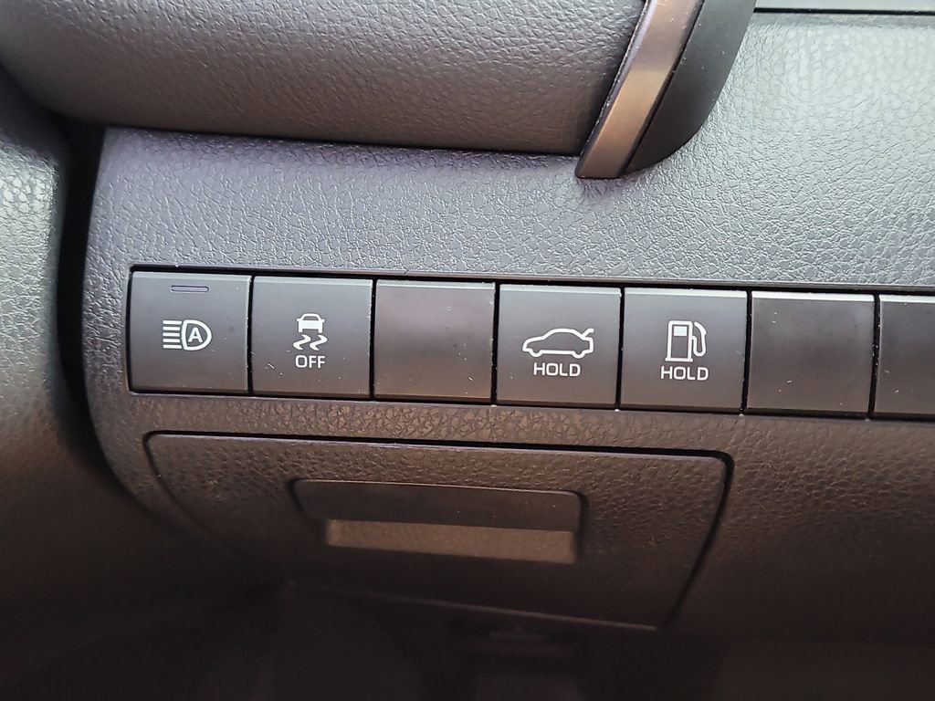 Used 2023 Toyota Camry SE image 23