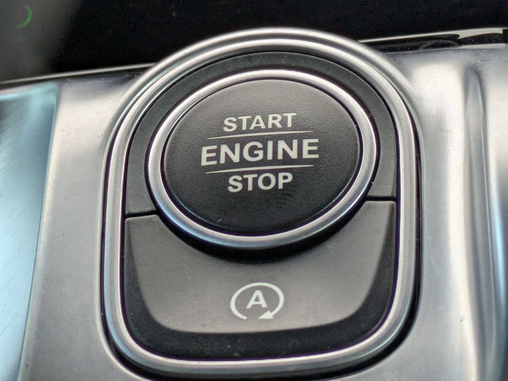 Used 2022 Mercedes-Benz GLB 250 image 32