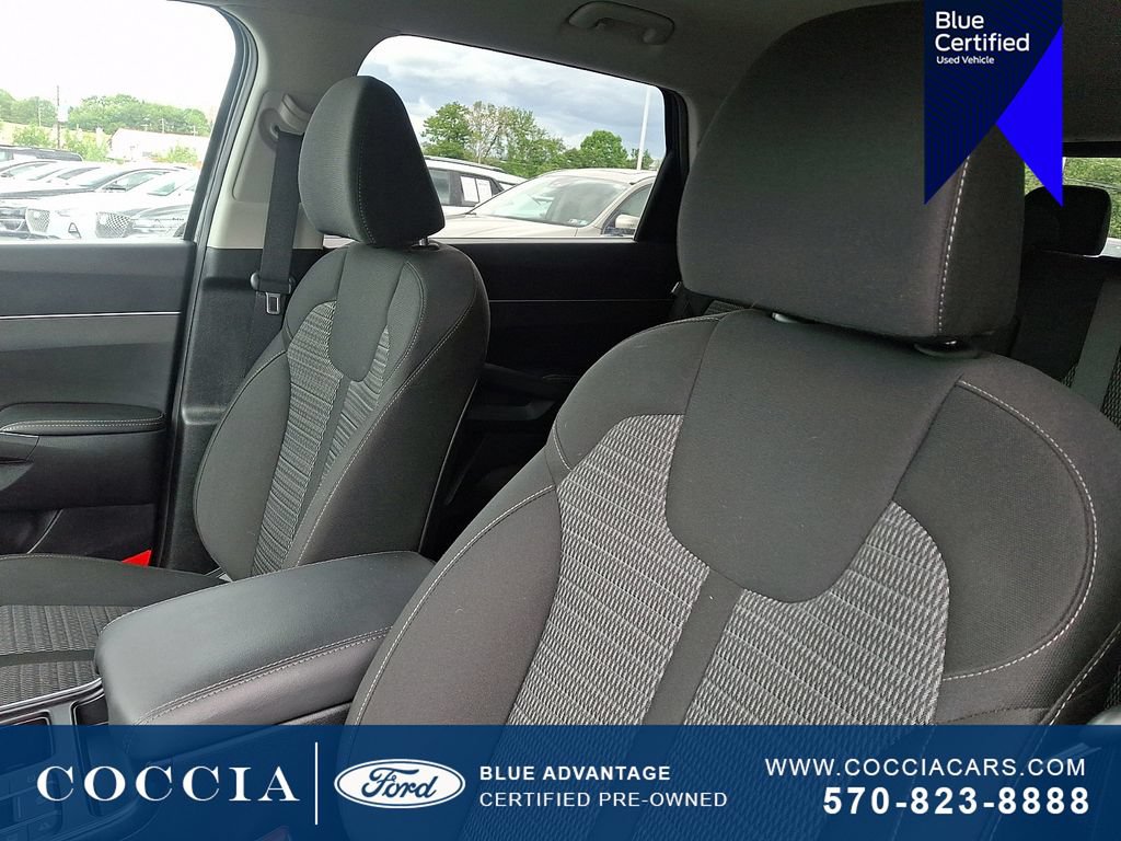 Used 2025 Kia Sorento LX FWD image 15