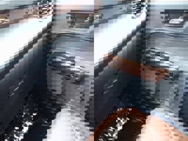 Certified 2022 Ford Maverick Lariat w/ Lariat Luxury Package image 40