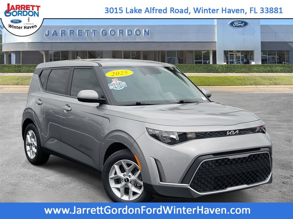 Used 2025 Kia Soul LX w/ LX Technology Package