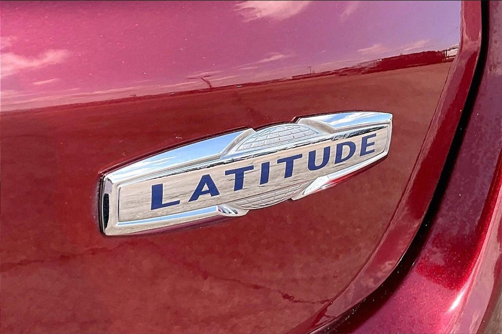 Used 2022 Jeep Compass Latitude w/ Convenience Group image 21