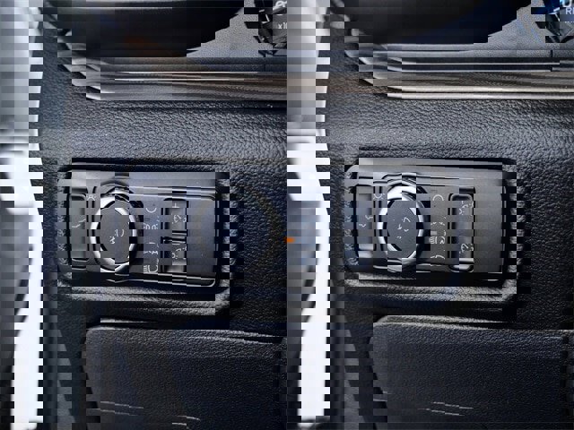 Certified 2023 Ford Explorer Limited w/ Limited Technology Package image 23