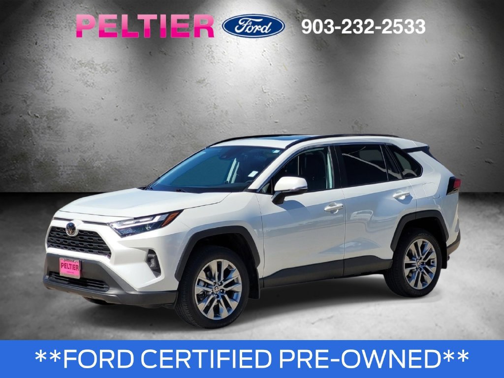 Used 2024 Toyota RAV4 XLE Premium FWD image 3