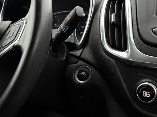 Used 2020 Chevrolet Equinox LT w/ Driver Convenience Package image 22