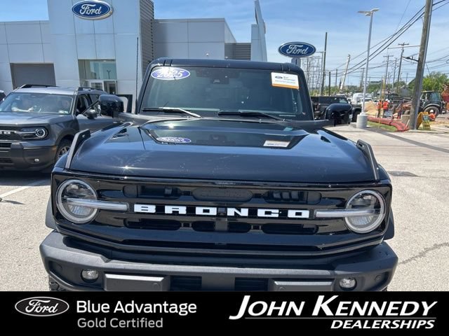 Certified 2025 Ford Bronco Outer Banks w/ Sasquatch Package AWD/4WD image 4