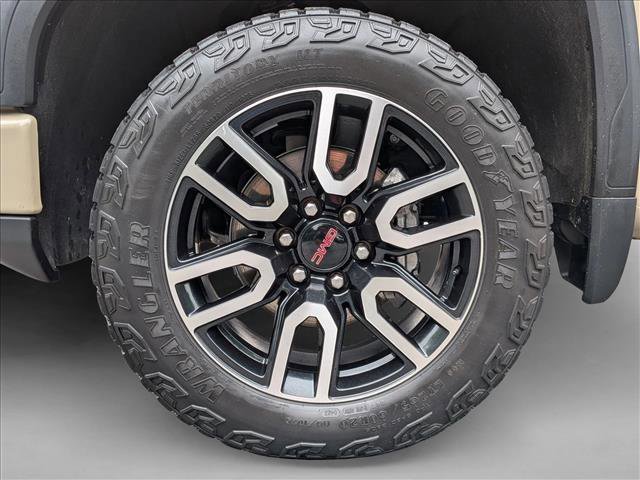 Used 2023 GMC Sierra 1500 AT4 w/ AT4 Preferred Package AWD/4WD image 22