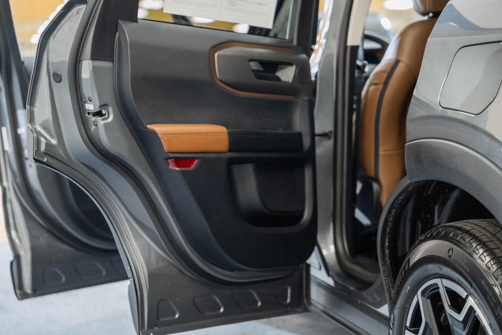 Certified 2025 Ford Bronco Sport Outer Banks w/ Outer Banks Tech Package+ image 38