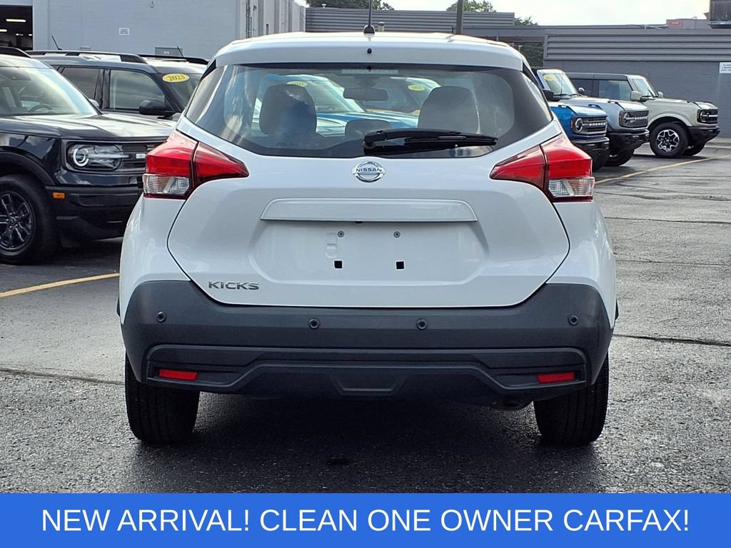 Used 2020 Nissan Kicks S FWD image 19