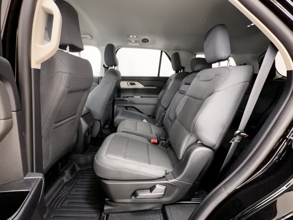 Certified 2025 Ford Explorer Active RWD image 25
