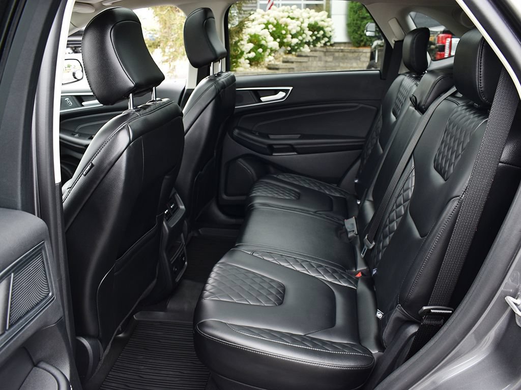 Certified 2024 Ford Edge Titanium AWD/4WD image 6
