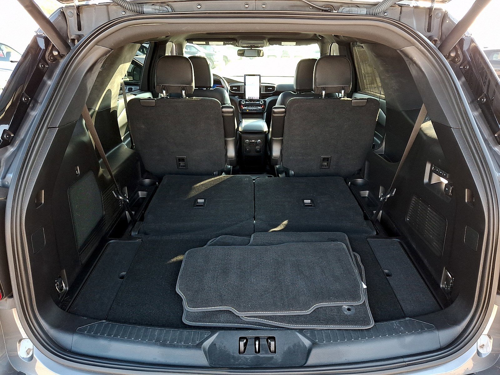 Certified 2021 Ford Explorer ST w/ Equipment Group 401A image 28