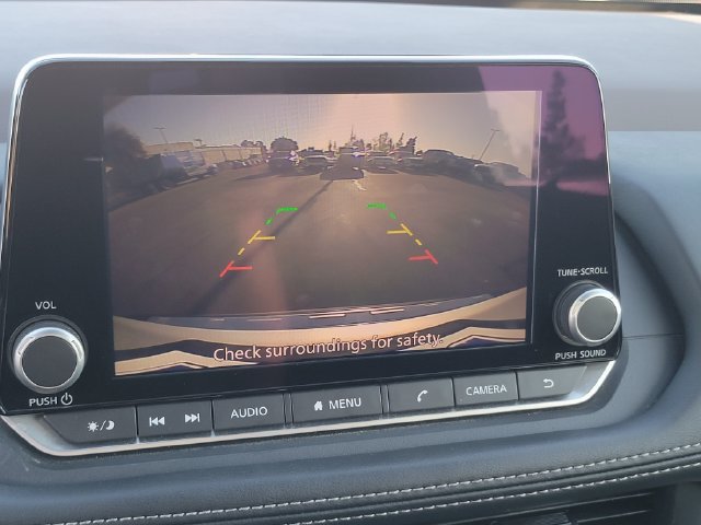 Used 2023 Nissan Rogue SV w/ SV Premium B Package FWD image 11