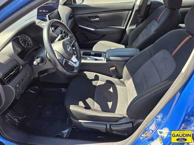 Used 2025 Nissan Sentra SR FWD image 11