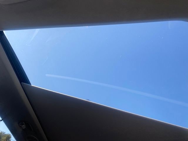 Certified 2022 Ford Explorer Limited w/ Equipment Group 301A image 28