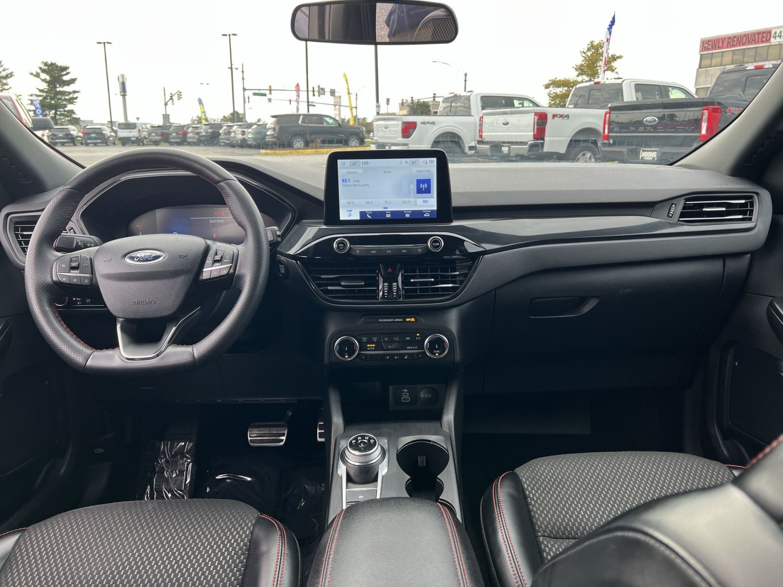 Certified 2024 Ford Escape ST-Line AWD/4WD image 22