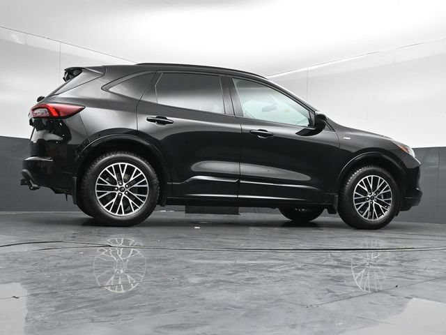 Certified 2024 Ford Escape ST-Line Select w/ Class II Trailer Tow Package AWD/4WD image 37