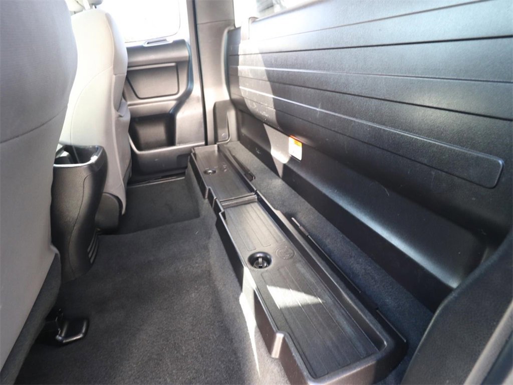 Used 2022 Toyota Tacoma SR image 15