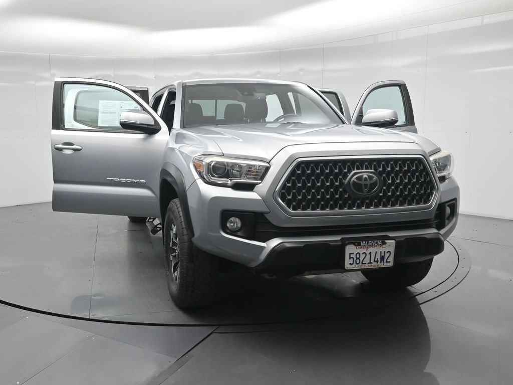 Used 2019 Toyota Tacoma TRD Off-Road w/ Technology Package AWD/4WD image 31