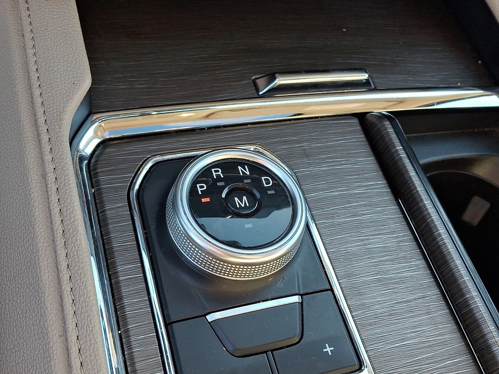 Certified 2024 Ford Expedition Limited image 14