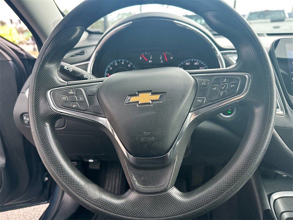 Used 2021 Chevrolet Malibu LT image 18