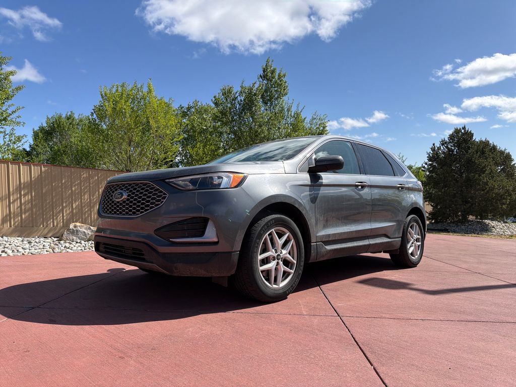 Certified 2024 Ford Edge SEL image 3