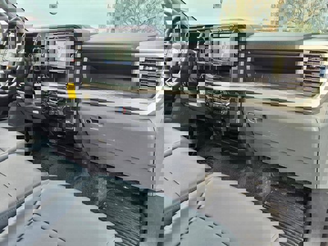 Certified 2024 Ford F250 XL w/ Snow Plow Prep Package image 17