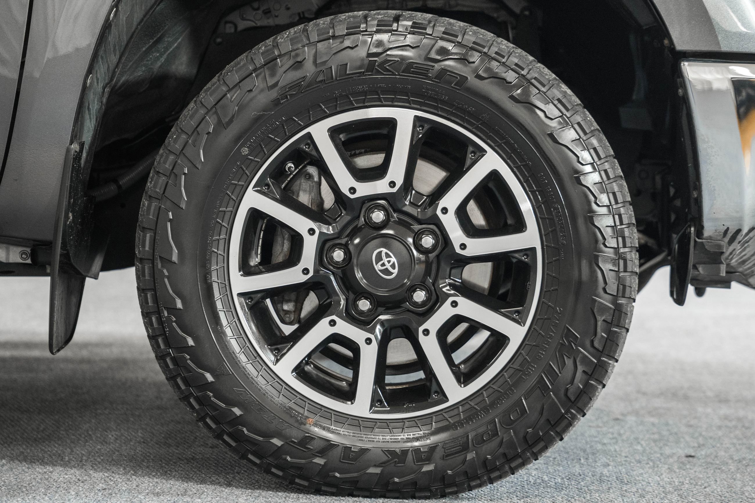 Used 2018 Toyota Tundra SR5 image 15