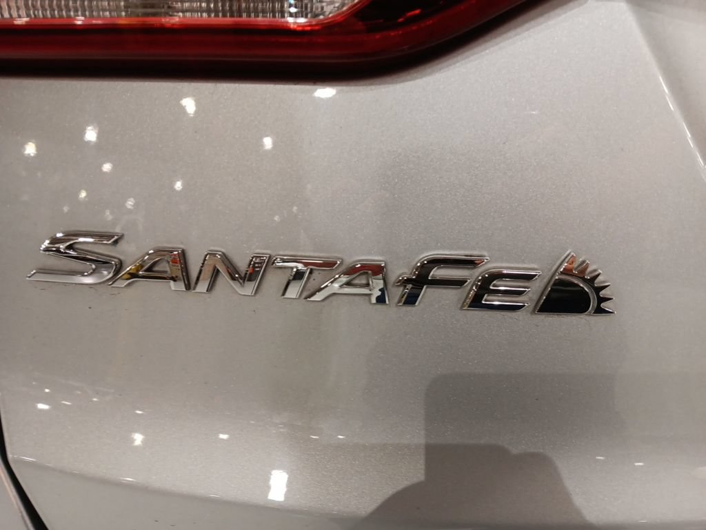 Used 2017 Hyundai Santa Fe Sport AWD/4WD image 12