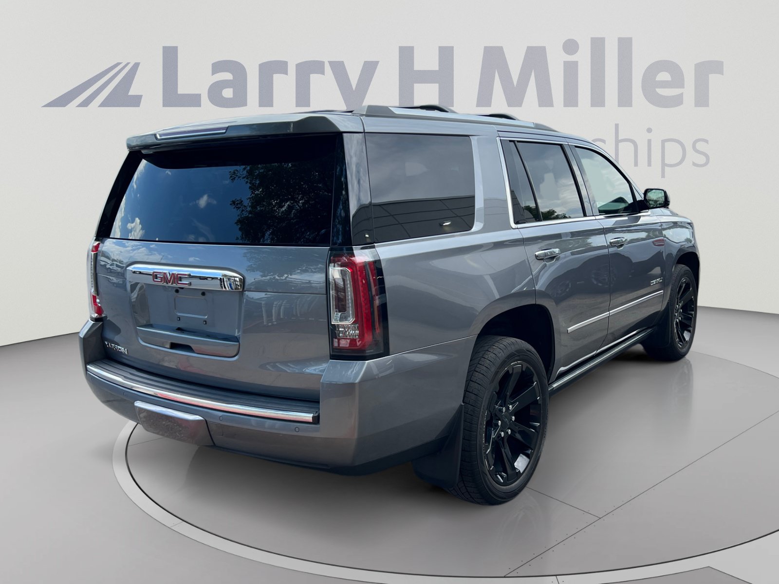 Used 2020 GMC Yukon Denali AWD/4WD image 5