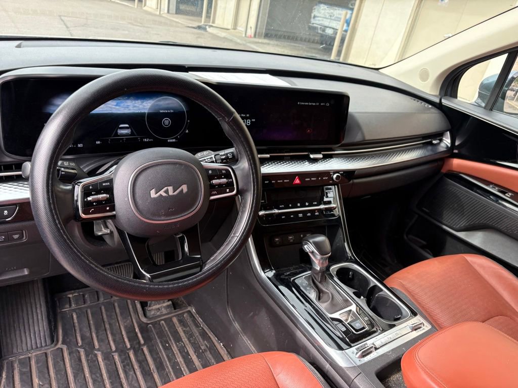 Used 2023 Kia Carnival SX Prestige image 16