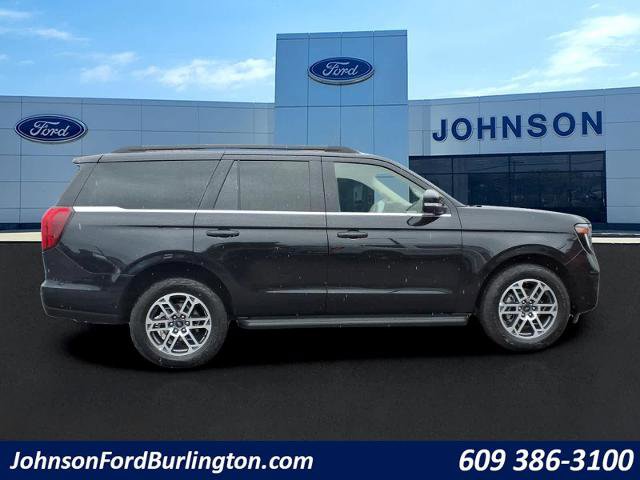 Certified 2025 Ford Expedition Active AWD/4WD image 2